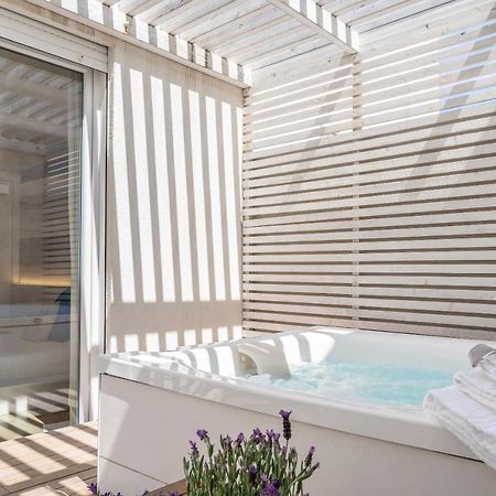 San Vito Luxury Accomodation โปลีญาโนอามาเร ภายนอก รูปภาพ
