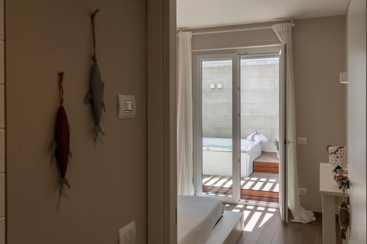 San Vito Luxury Accomodation โปลีญาโนอามาเร ภายนอก รูปภาพ