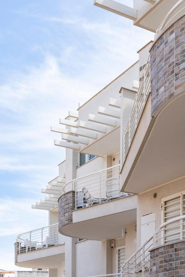 San Vito Luxury Accomodation โปลีญาโนอามาเร ภายนอก รูปภาพ
