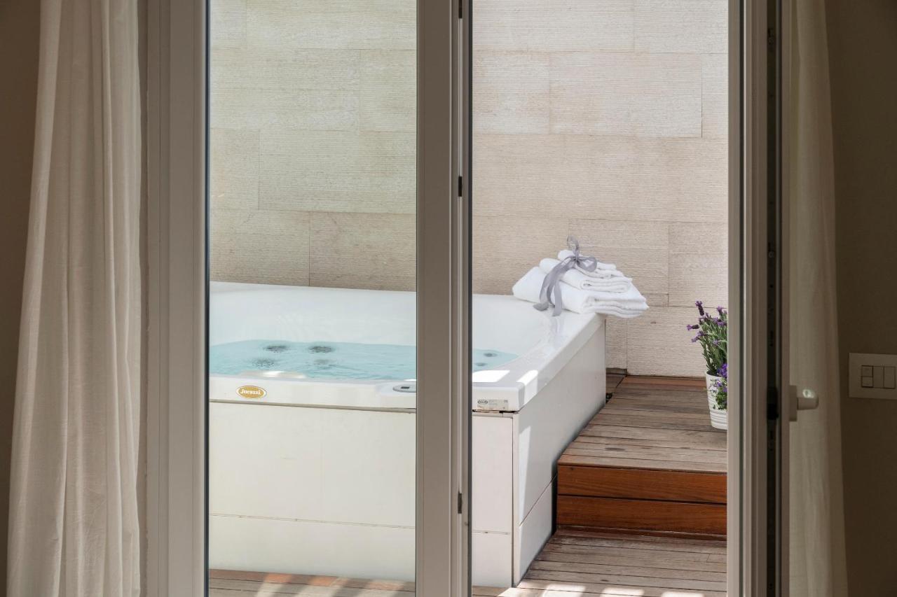 San Vito Luxury Accomodation โปลีญาโนอามาเร ภายนอก รูปภาพ