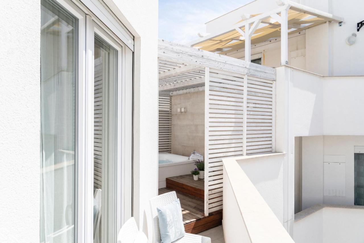 San Vito Luxury Accomodation โปลีญาโนอามาเร ภายนอก รูปภาพ